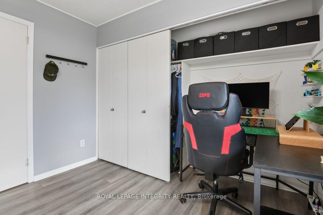 Photo 20 of 236 Monterey Drive, Ottawa, Leslie Park — HOMEH