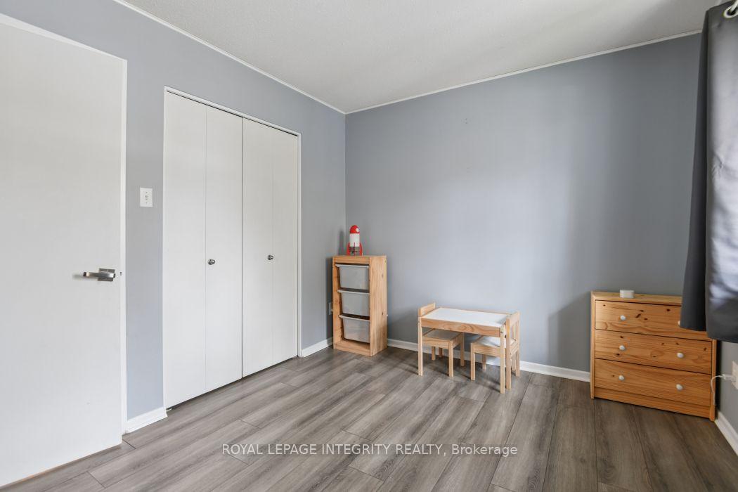 Photo 22 of 236 Monterey Drive, Ottawa, Leslie Park — HOMEH