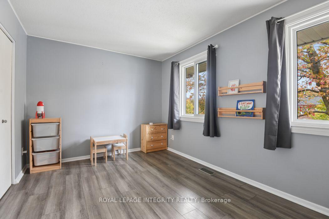 Photo 23 of 236 Monterey Drive, Ottawa, Leslie Park — HOMEH