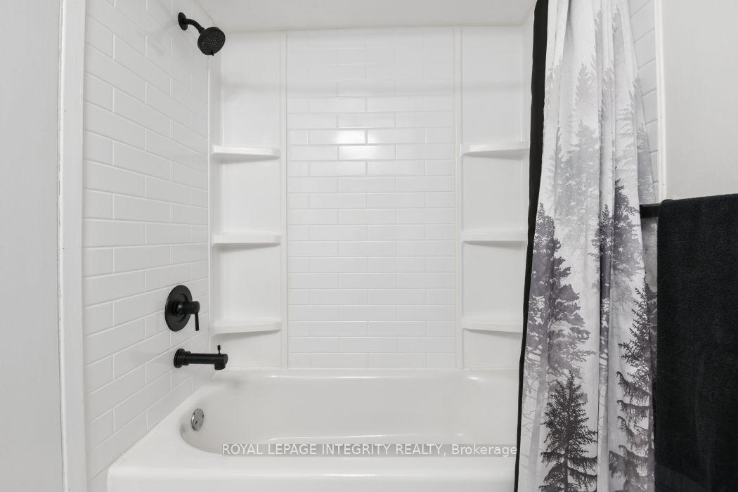 Photo 25 of 236 Monterey Drive, Ottawa, Leslie Park — HOMEH