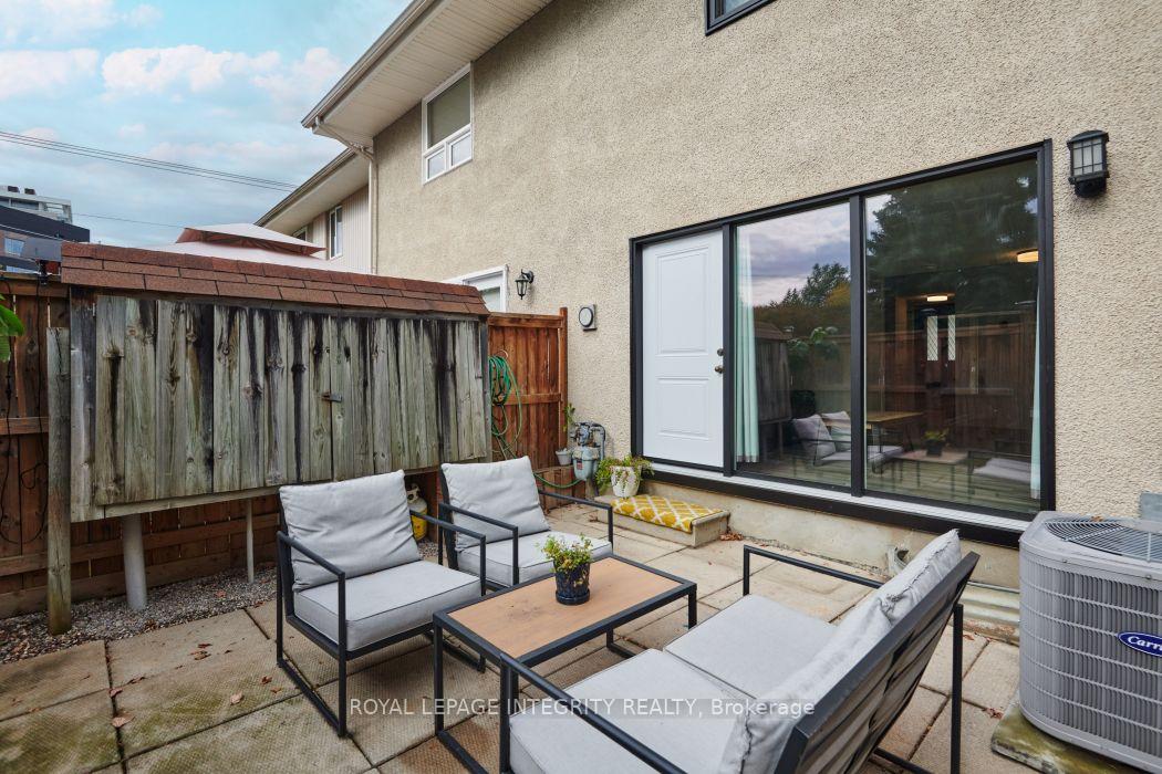 Photo 28 of 236 Monterey Drive, Ottawa, Leslie Park — HOMEH