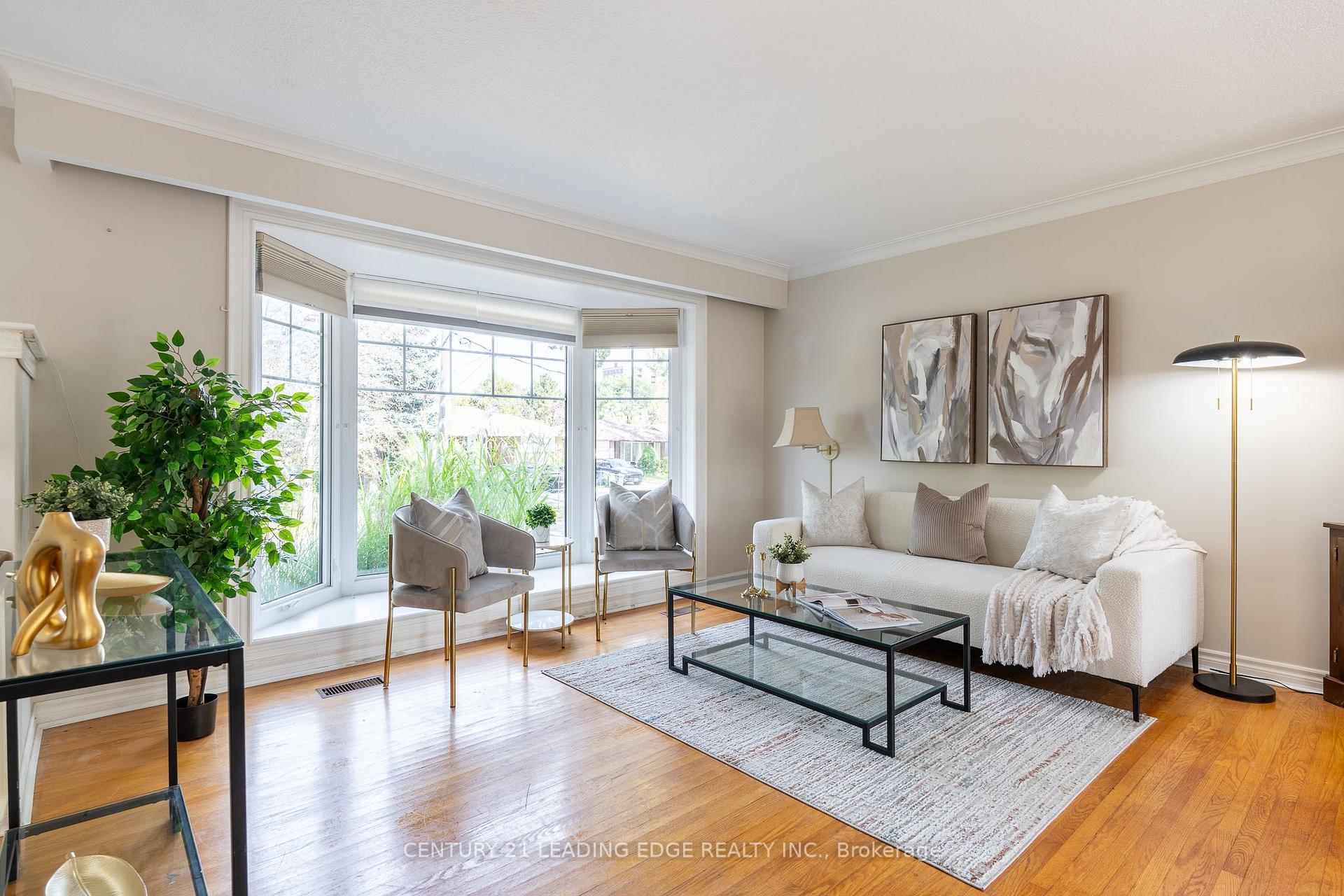 Photo 5 of 18 Horizon Crescent, Scarborough, Tam O'Shanter-Sullivan — HOMEH