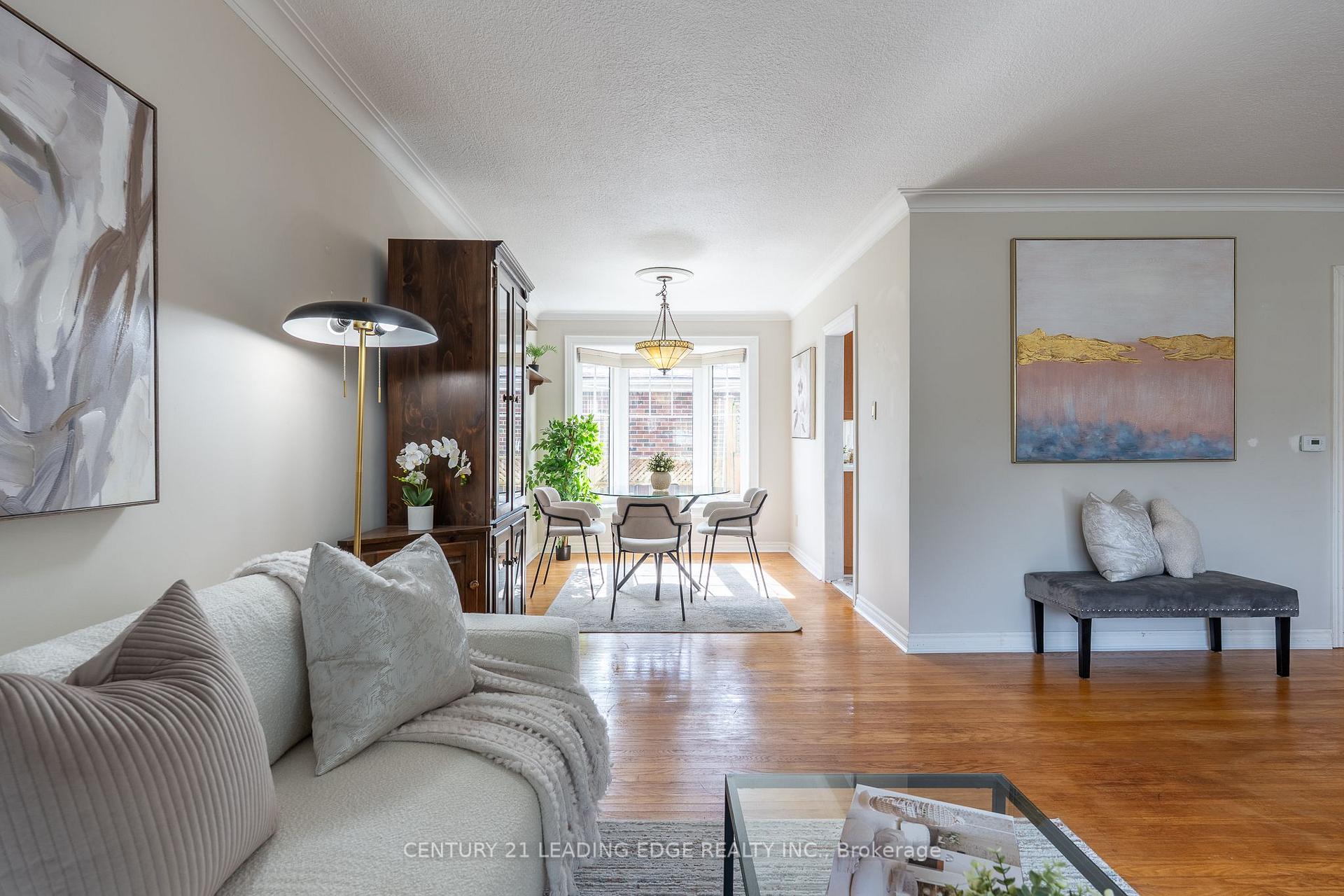 Photo 9 of 18 Horizon Crescent, Scarborough, Tam O'Shanter-Sullivan — HOMEH