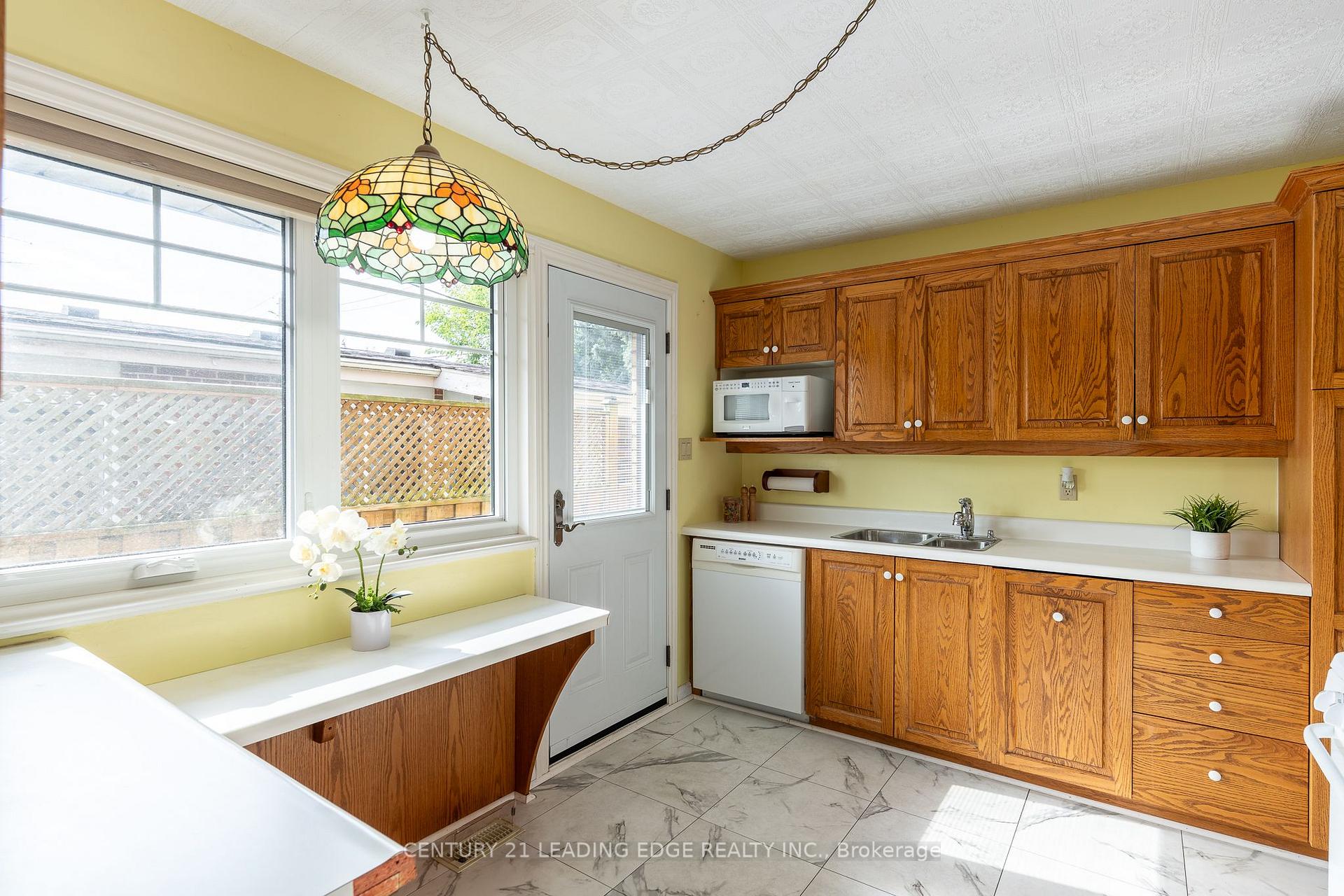 Photo 11 of 18 Horizon Crescent, Scarborough, Tam O'Shanter-Sullivan — HOMEH
