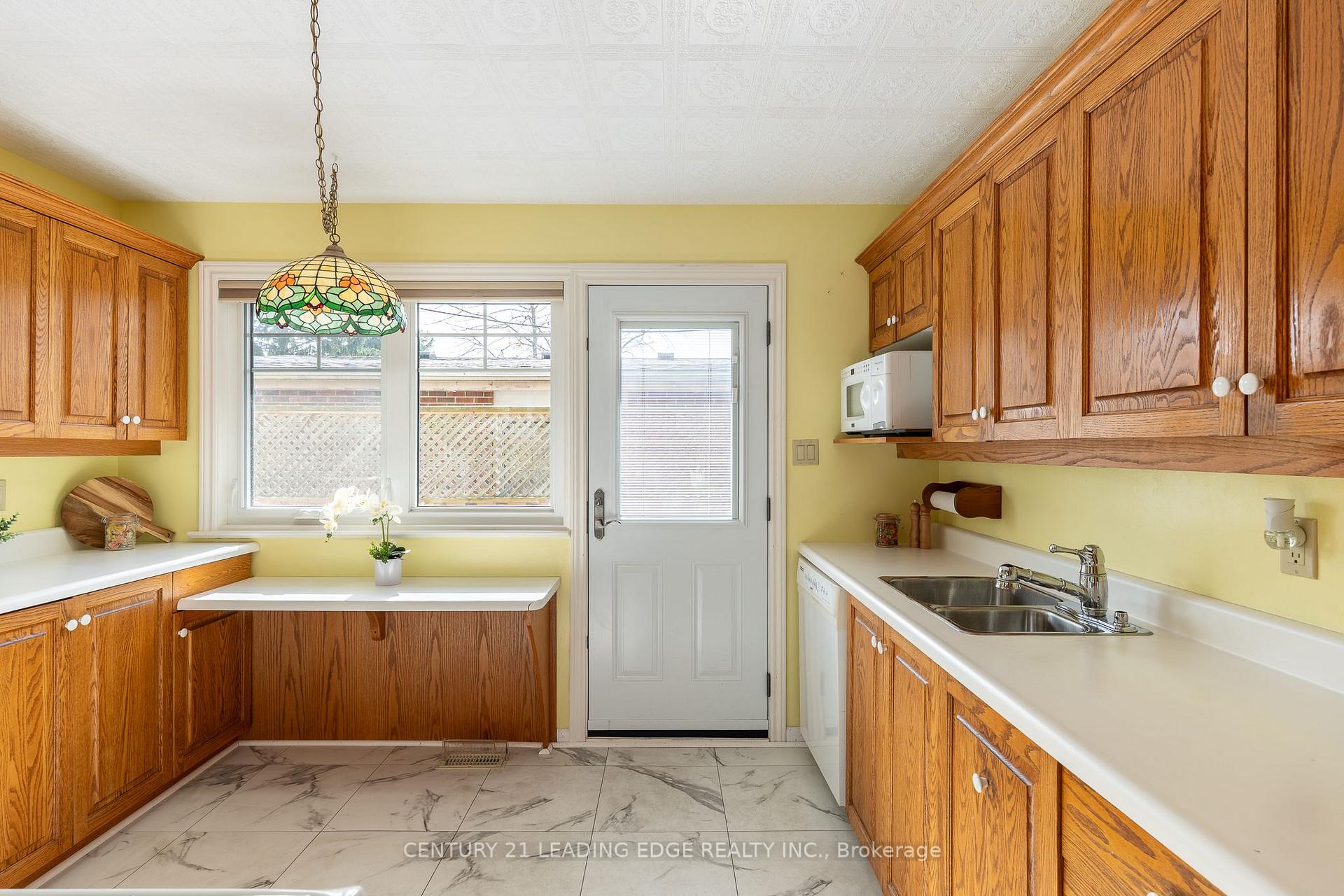 Photo 12 of 18 Horizon Crescent, Scarborough, Tam O'Shanter-Sullivan — HOMEH