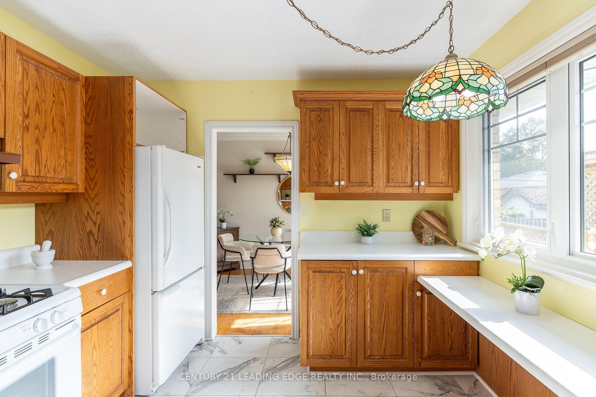 Photo 13 of 18 Horizon Crescent, Scarborough, Tam O'Shanter-Sullivan — HOMEH
