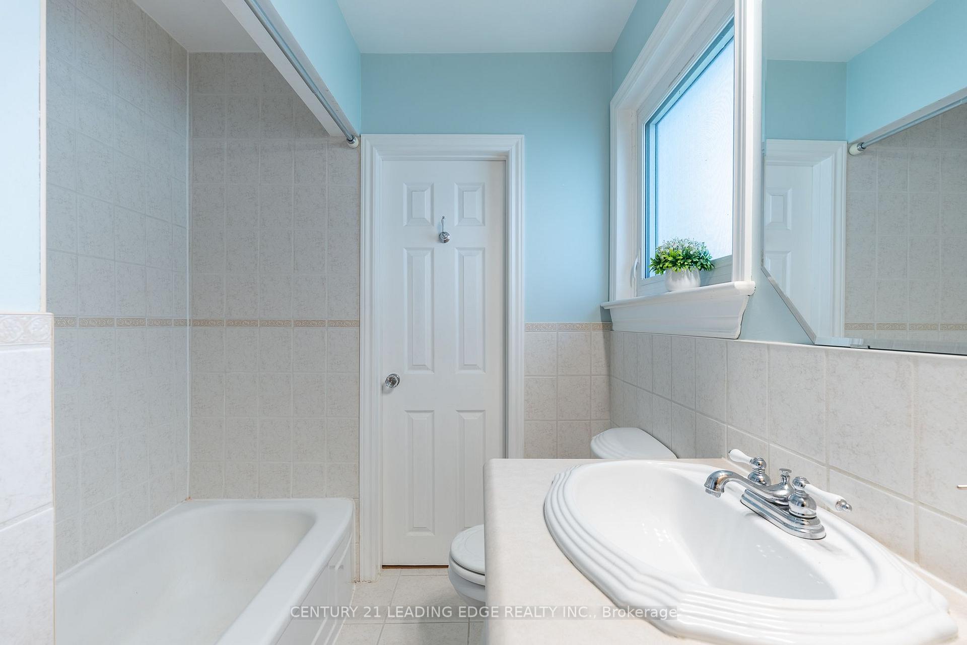 Photo 23 of 18 Horizon Crescent, Scarborough, Tam O'Shanter-Sullivan — HOMEH