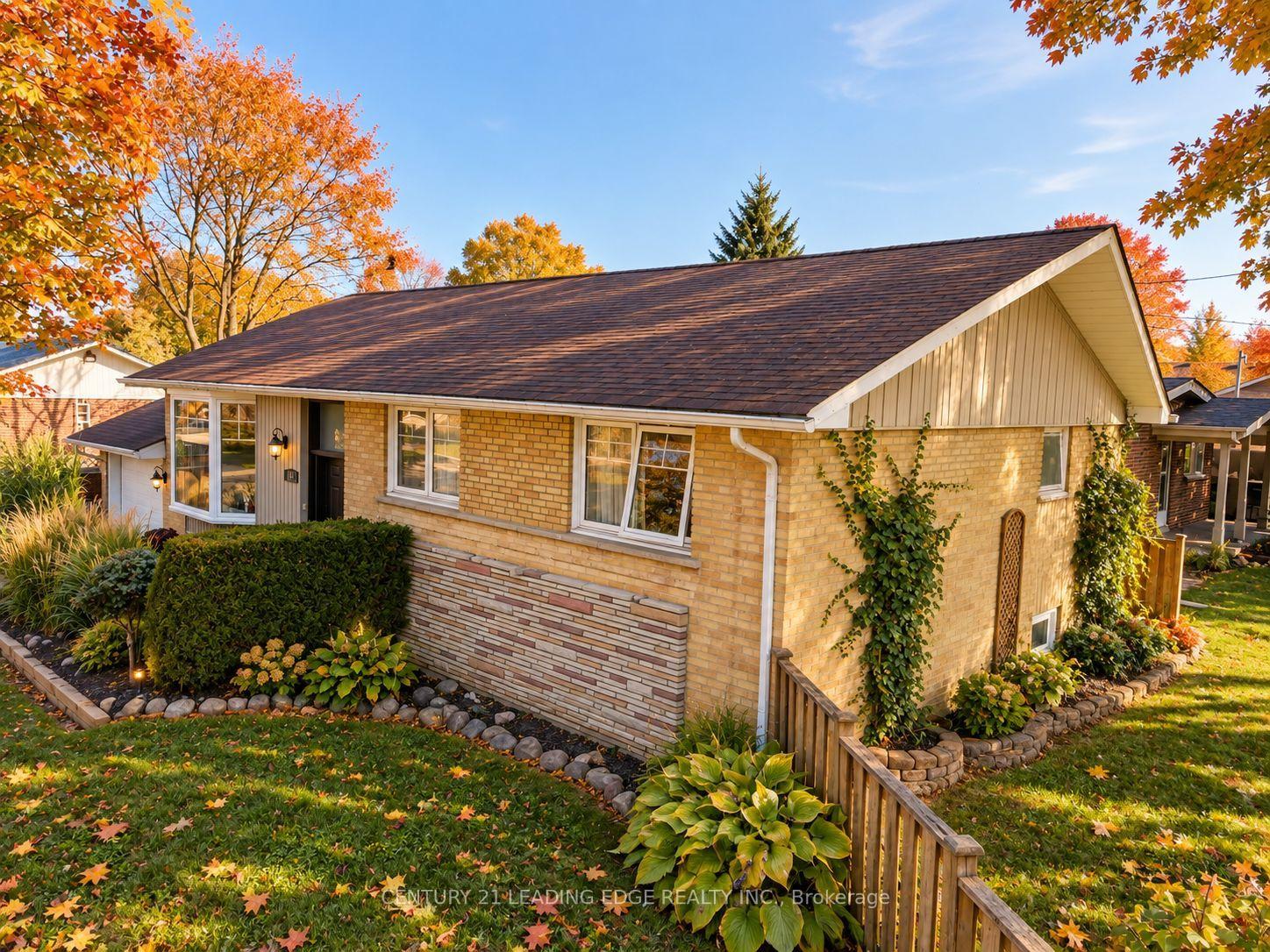 Photo 33 of 18 Horizon Crescent, Scarborough, Tam O'Shanter-Sullivan — HOMEH