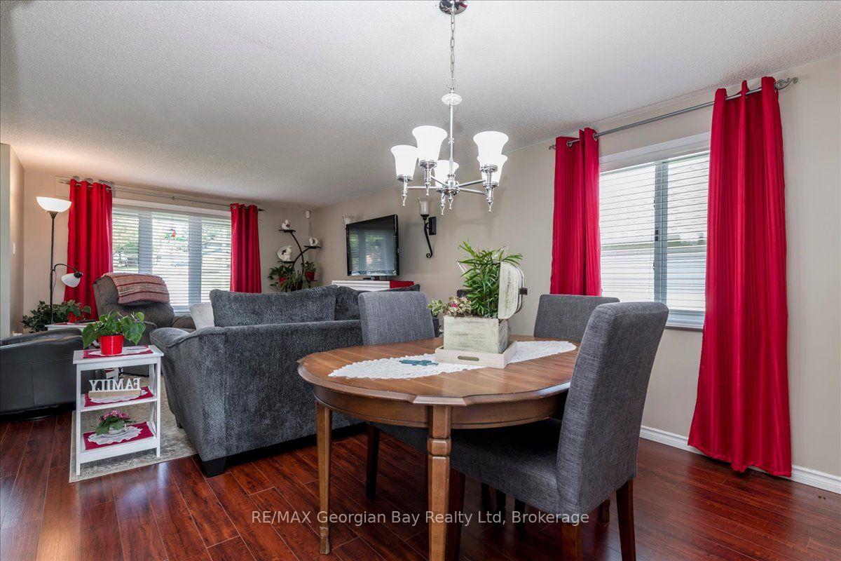Photo 6 of 359 Galloway Boulevard, Midland — HOMEH