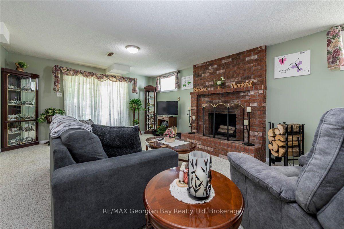 Photo 20 of 359 Galloway Boulevard, Midland — HOMEH