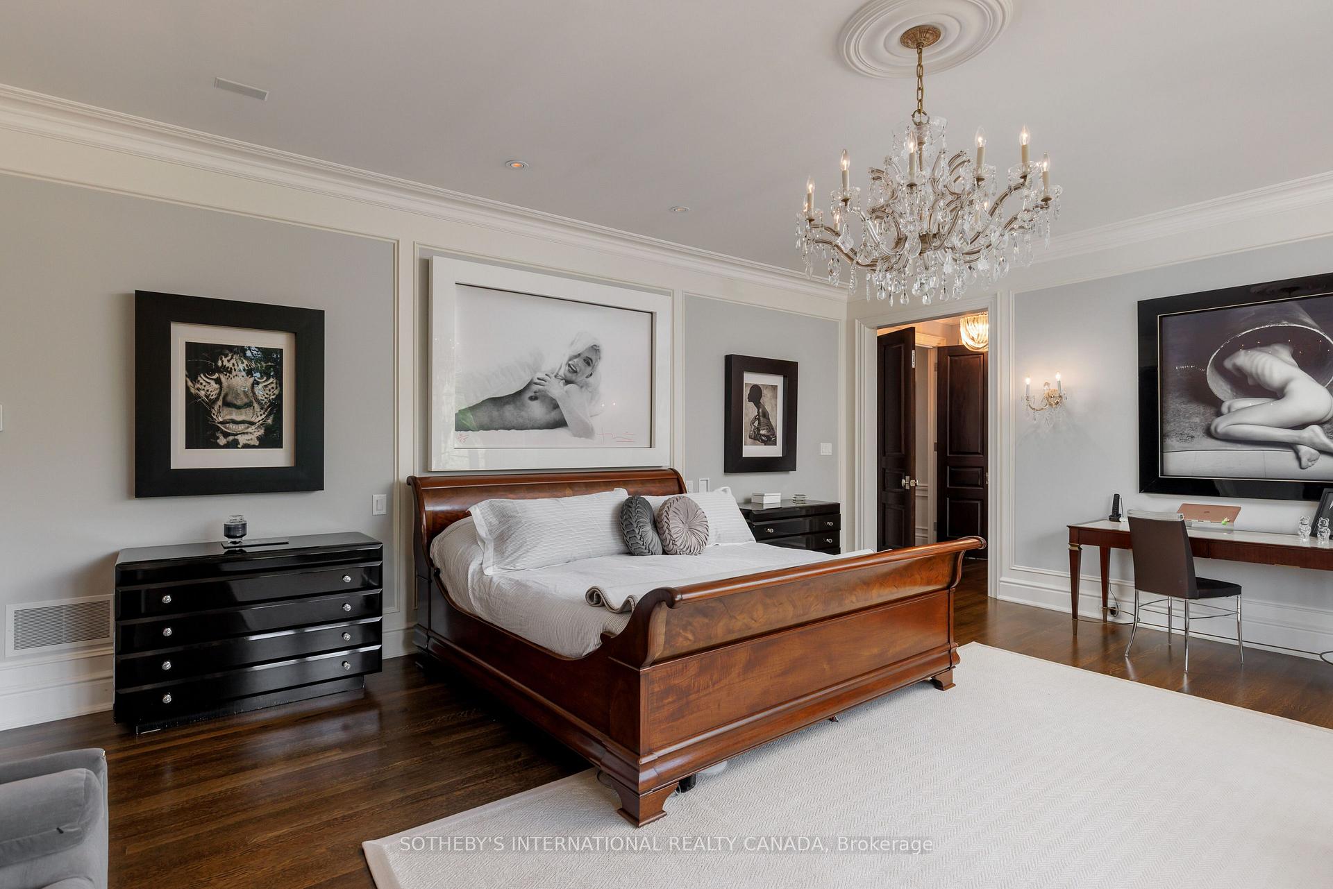 Photo 17 of 29 Edgehill Road, Etobicoke, Edenbridge-Humber Valley — HOMEH