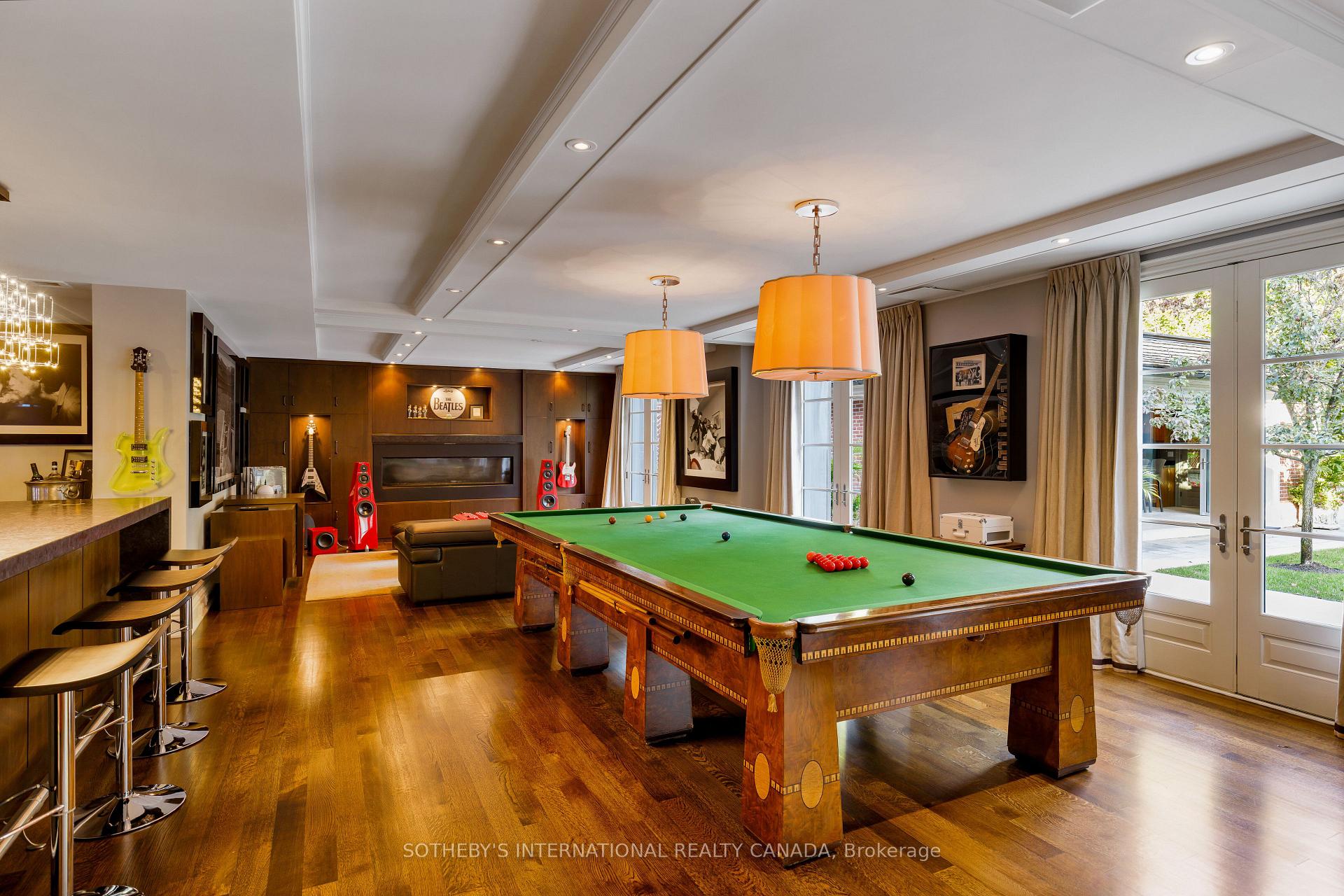 Photo 38 of 29 Edgehill Road, Etobicoke, Edenbridge-Humber Valley — HOMEH