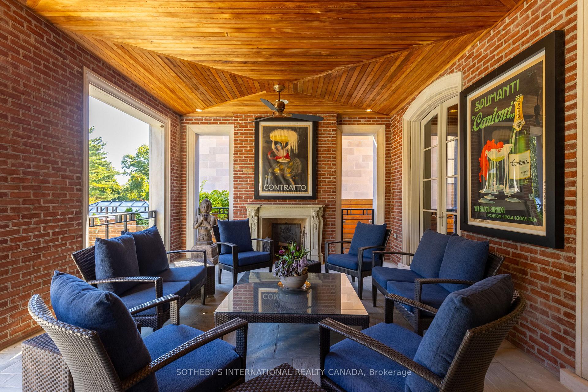 Photo 47 of 29 Edgehill Road, Etobicoke, Edenbridge-Humber Valley — HOMEH