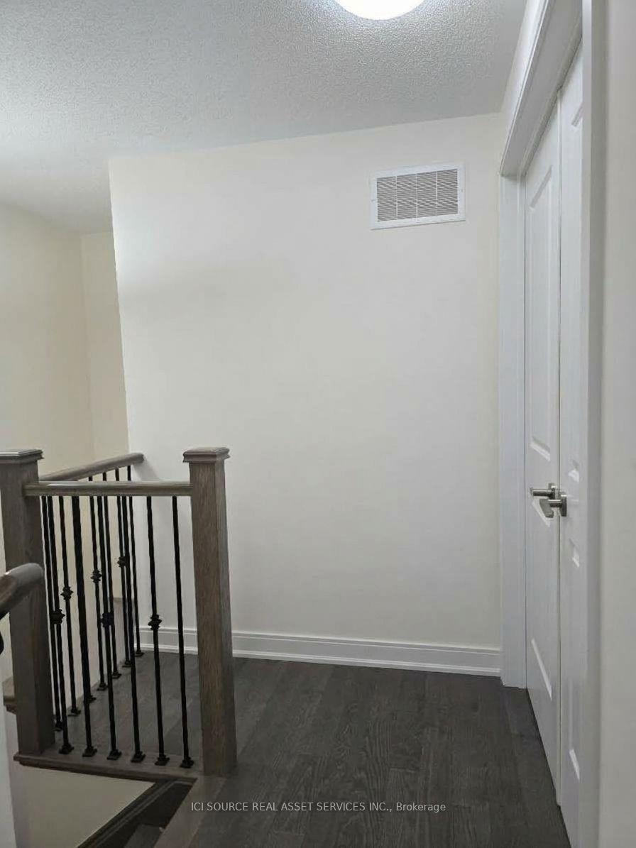 Photo 17 of 31 Nightjar Drive, Brampton, Northwest Brampton — HOMEH