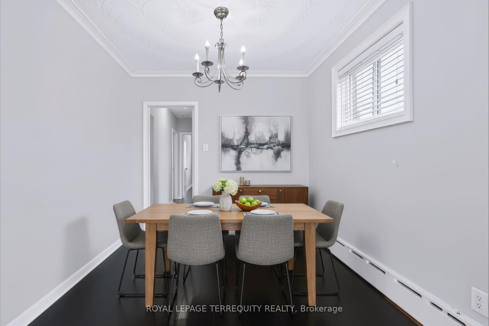Photo 9 of Unit Upper, 32 Dynevor Road, Toronto, Caledonia-Fairbank — HOMEH
