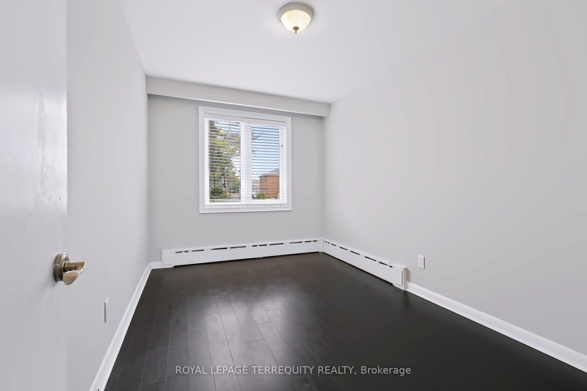 Photo 21 of Unit Upper, 32 Dynevor Road, Toronto, Caledonia-Fairbank — HOMEH
