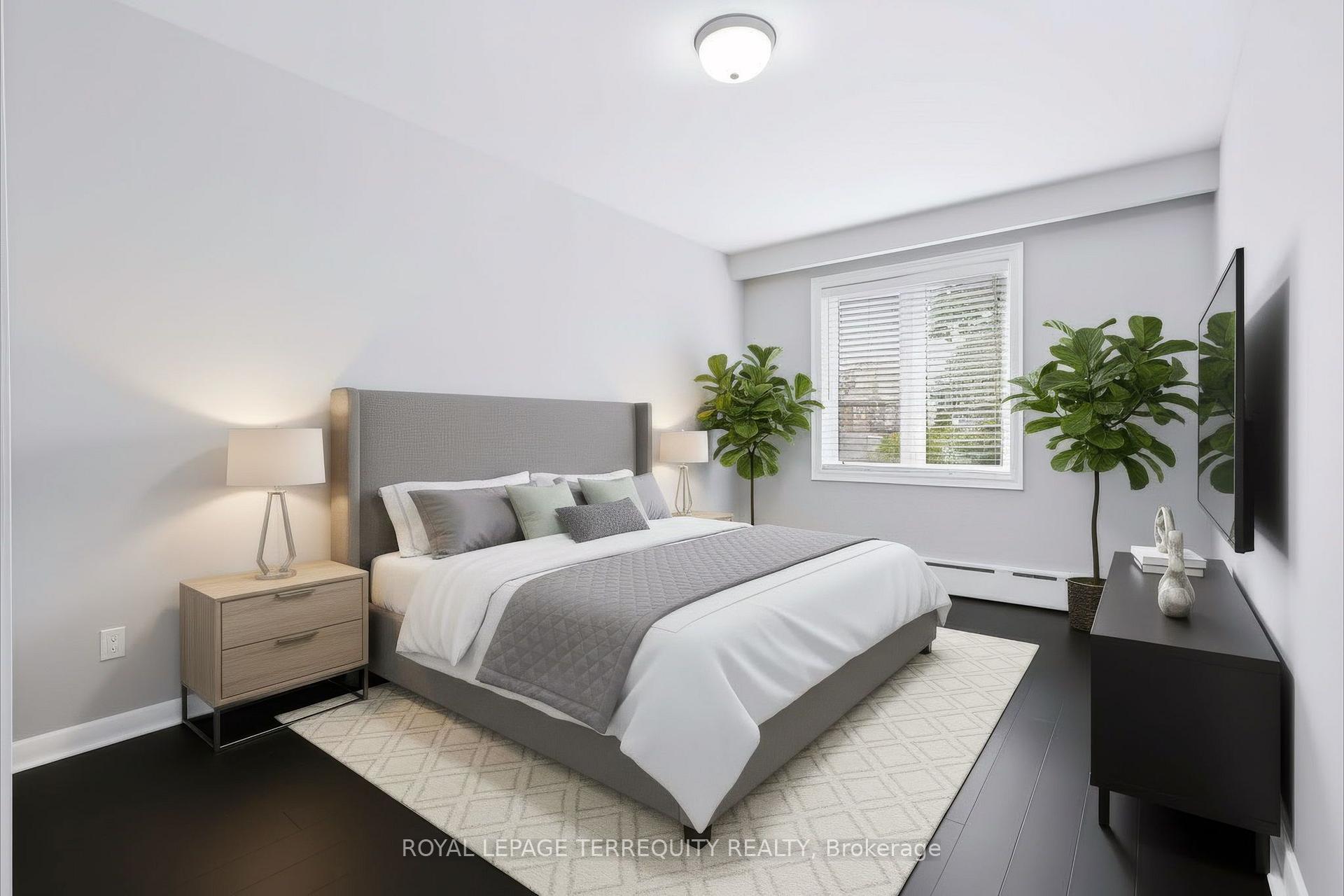 Photo 23 of Unit Upper, 32 Dynevor Road, Toronto, Caledonia-Fairbank — HOMEH