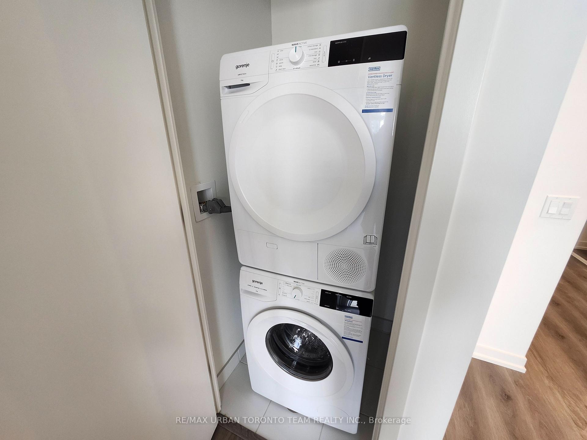 Photo 9 of Unit 521, 28 Interchange Way, Vaughan, Vaughan Corporate Centre — HOMEH