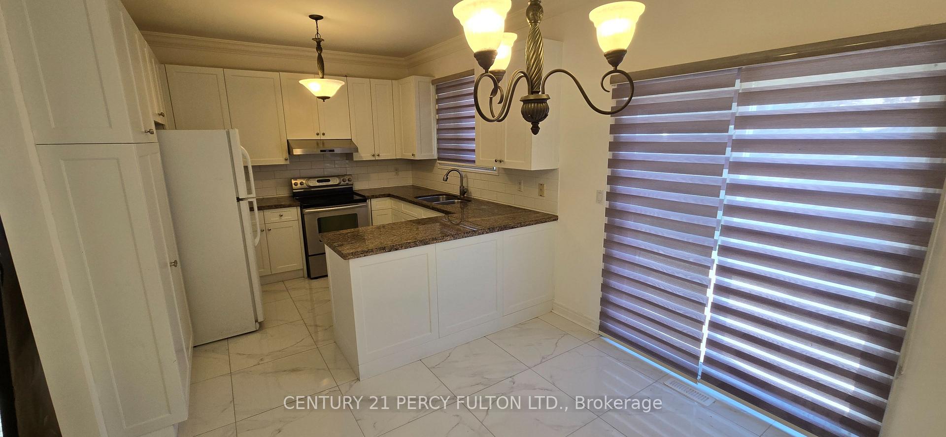 Photo 9 of 26 Rushbrook Drive, Brampton, Vales of Castlemore — HOMEH