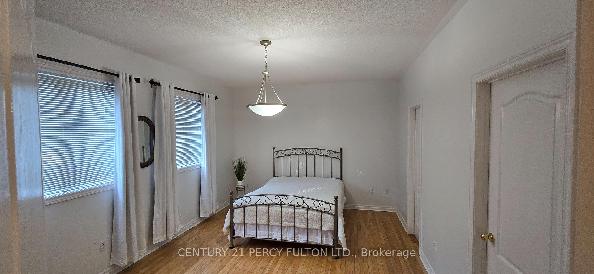 Photo 13 of 26 Rushbrook Drive, Brampton, Vales of Castlemore — HOMEH
