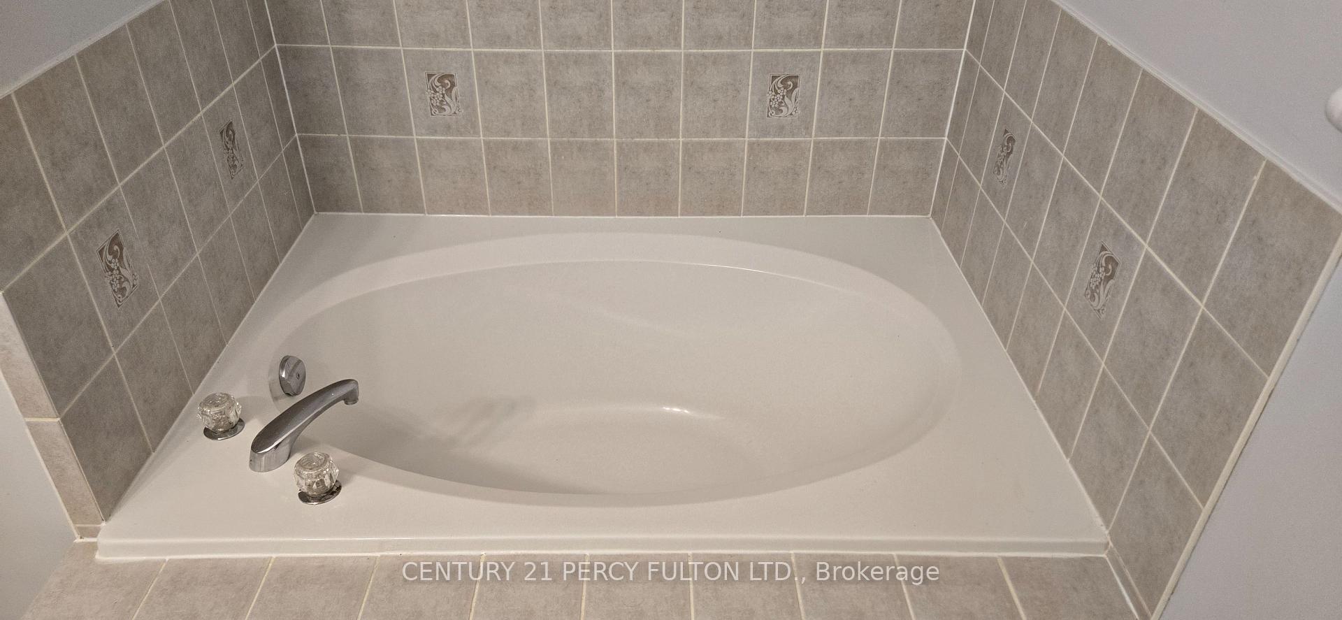 Photo 21 of 26 Rushbrook Drive, Brampton, Vales of Castlemore — HOMEH