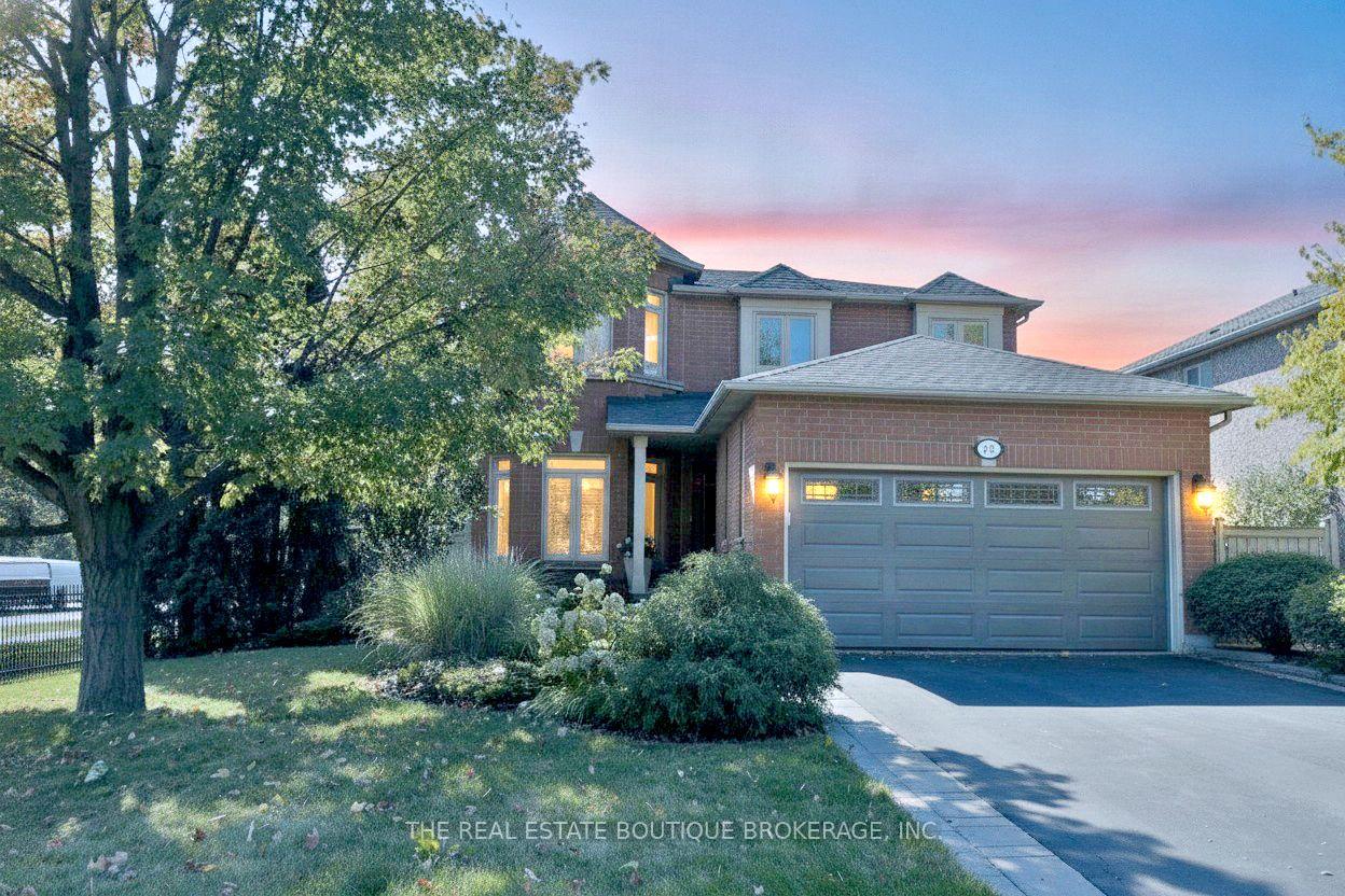 Photo 3 of 470 Amanda Crescent, Burlington, Appleby — HOMEH
