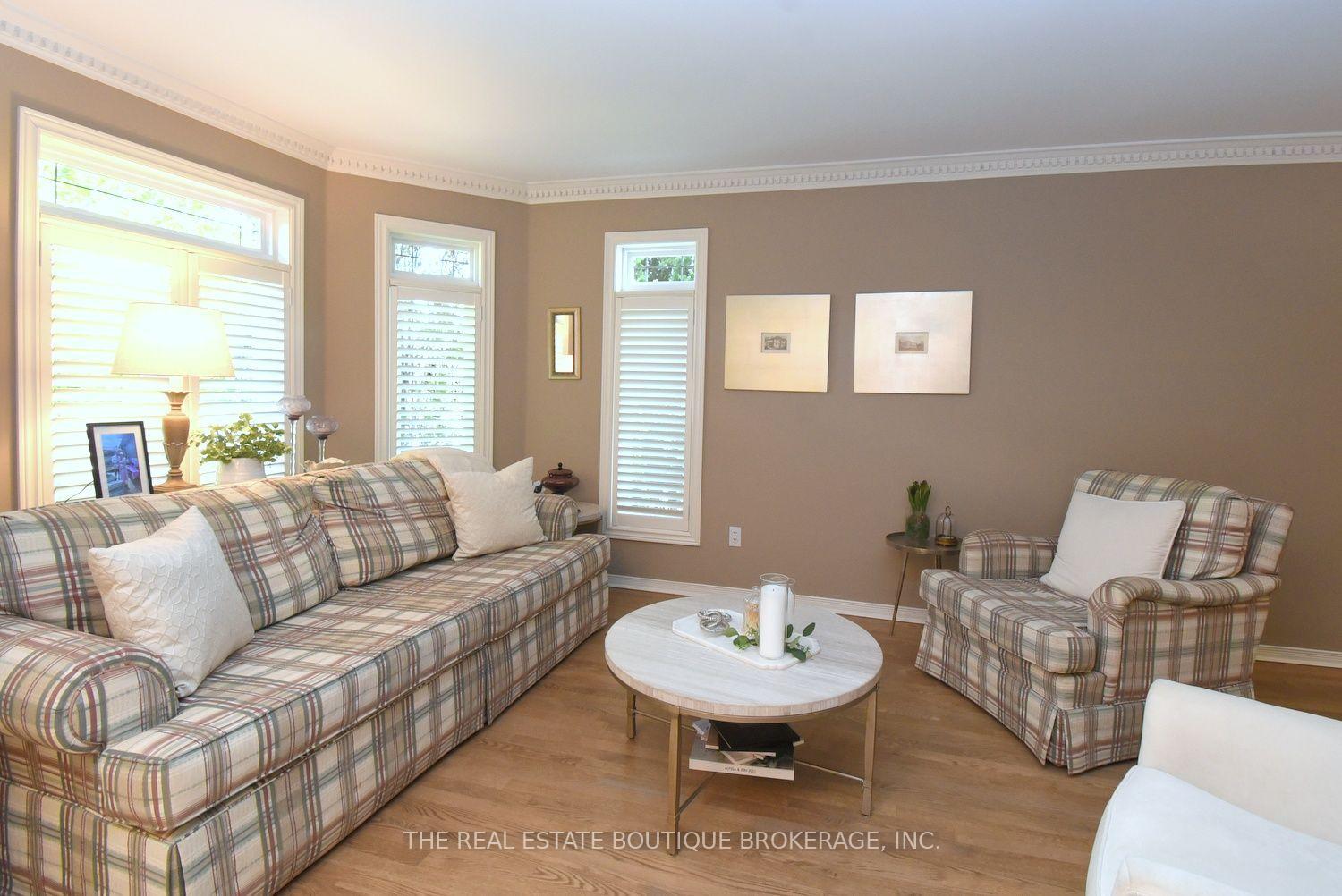 Photo 8 of 470 Amanda Crescent, Burlington, Appleby — HOMEH
