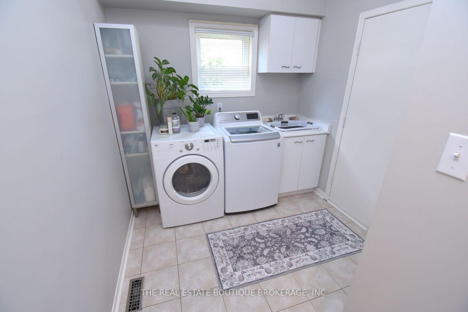 Photo 17 of 470 Amanda Crescent, Burlington, Appleby — HOMEH