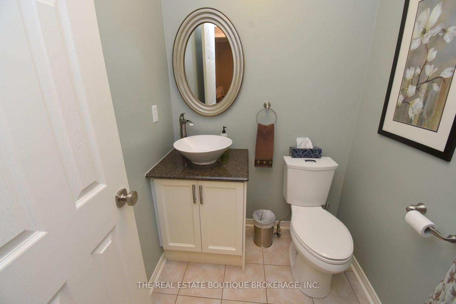 Photo 21 of 470 Amanda Crescent, Burlington, Appleby — HOMEH