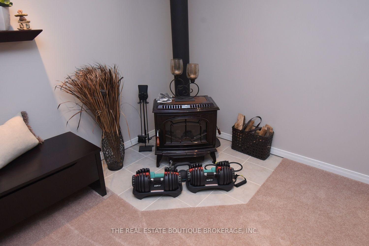 Photo 40 of 470 Amanda Crescent, Burlington, Appleby — HOMEH