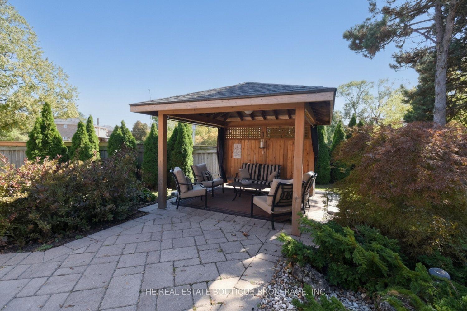 Photo 45 of 470 Amanda Crescent, Burlington, Appleby — HOMEH