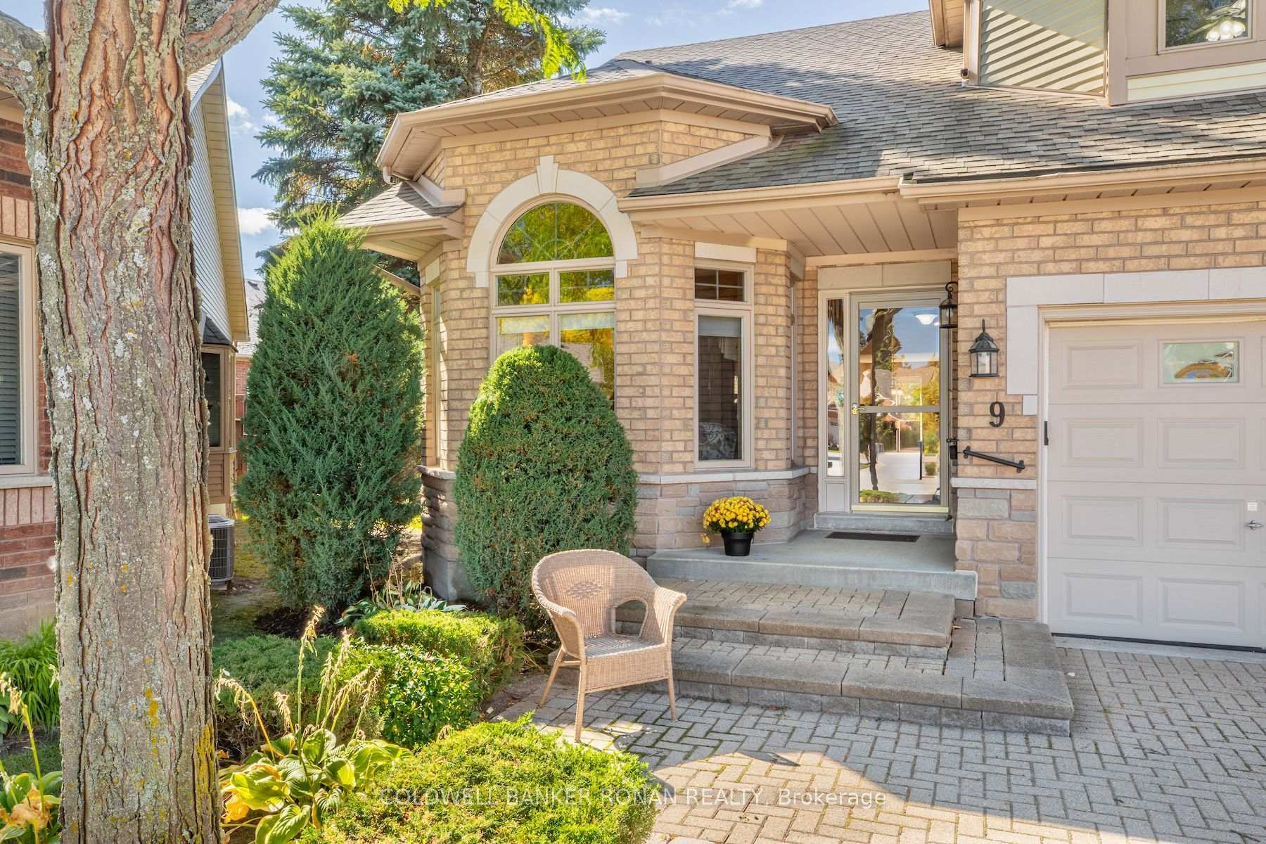 Photo 4 of 9 Fortuna Circle, New Tecumseth, Alliston — HOMEH