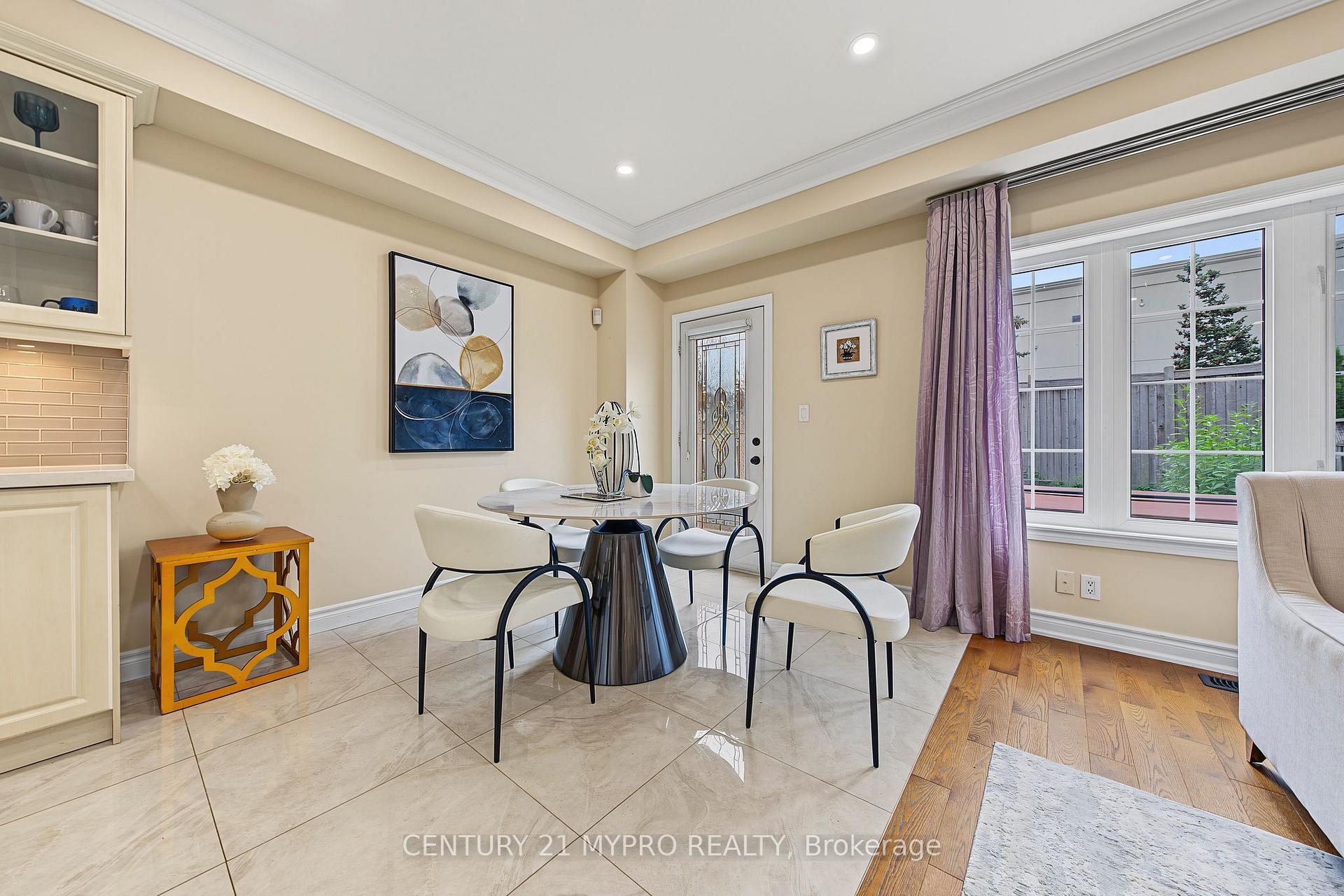 Photo 11 of 1371 Kestell Boulevard, Oakville, Joshua Creek — HOMEH