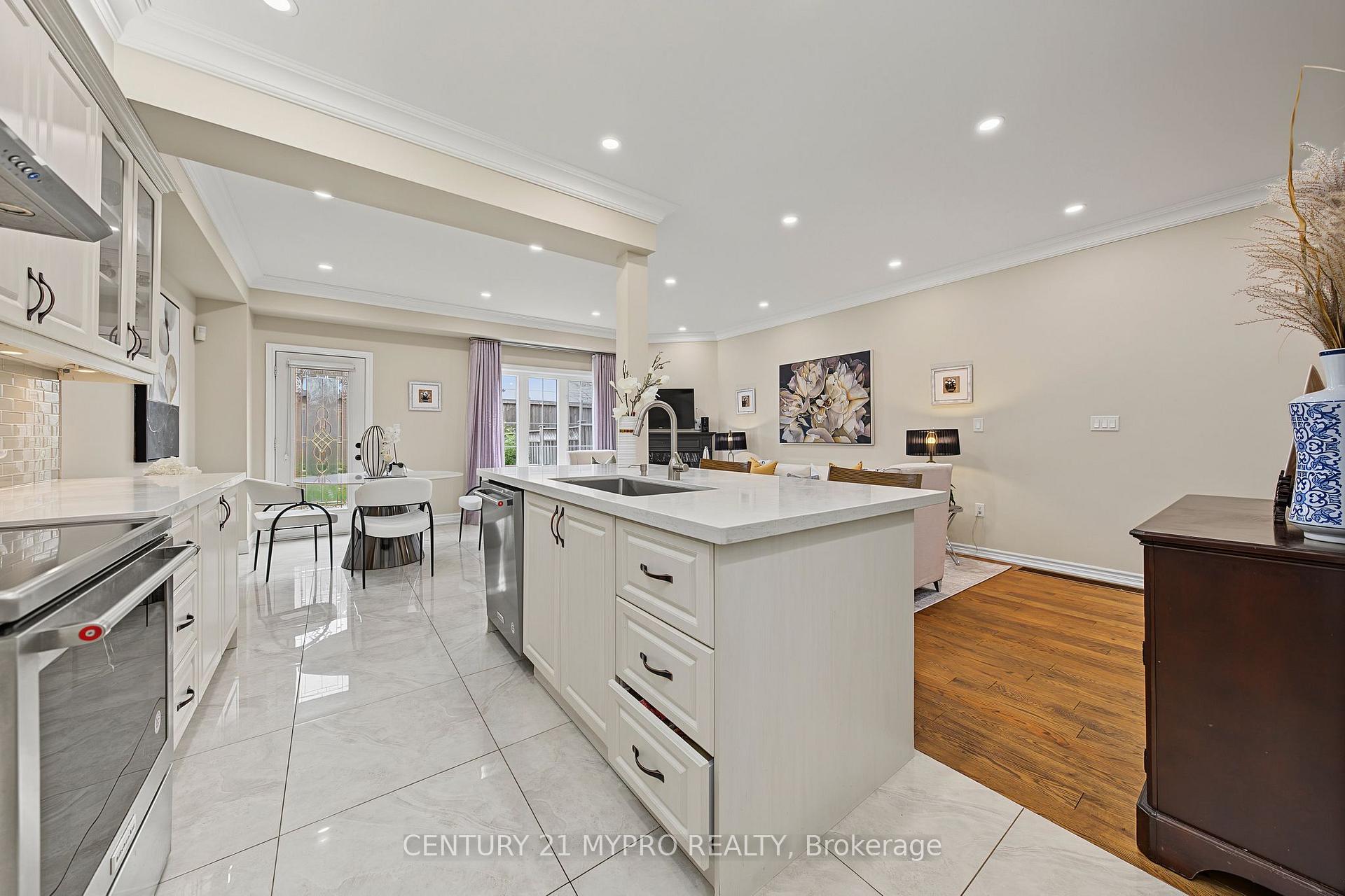 Photo 16 of 1371 Kestell Boulevard, Oakville, Joshua Creek — HOMEH