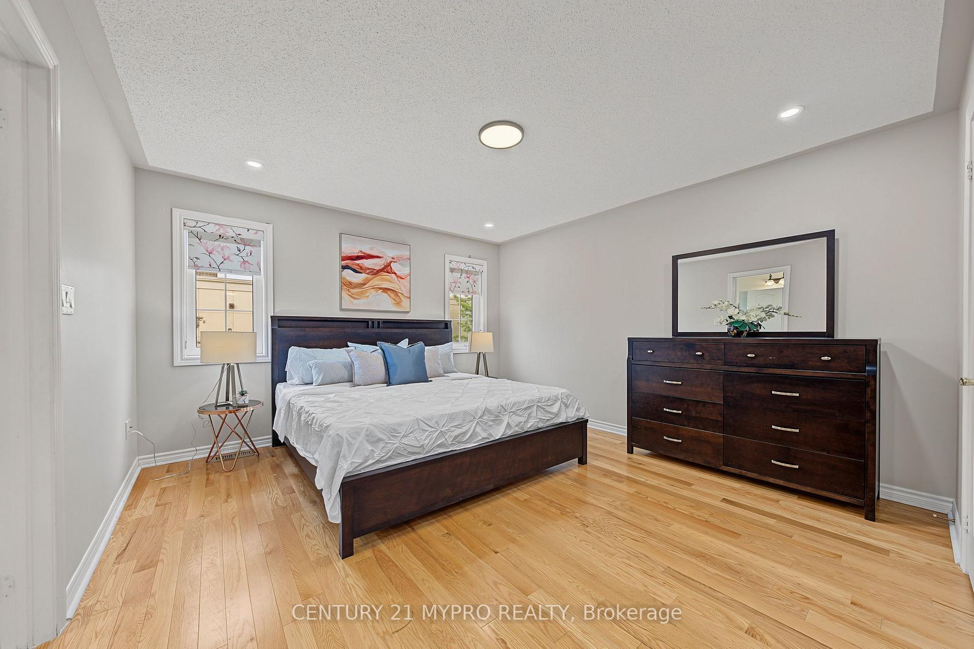 Photo 21 of 1371 Kestell Boulevard, Oakville, Joshua Creek — HOMEH