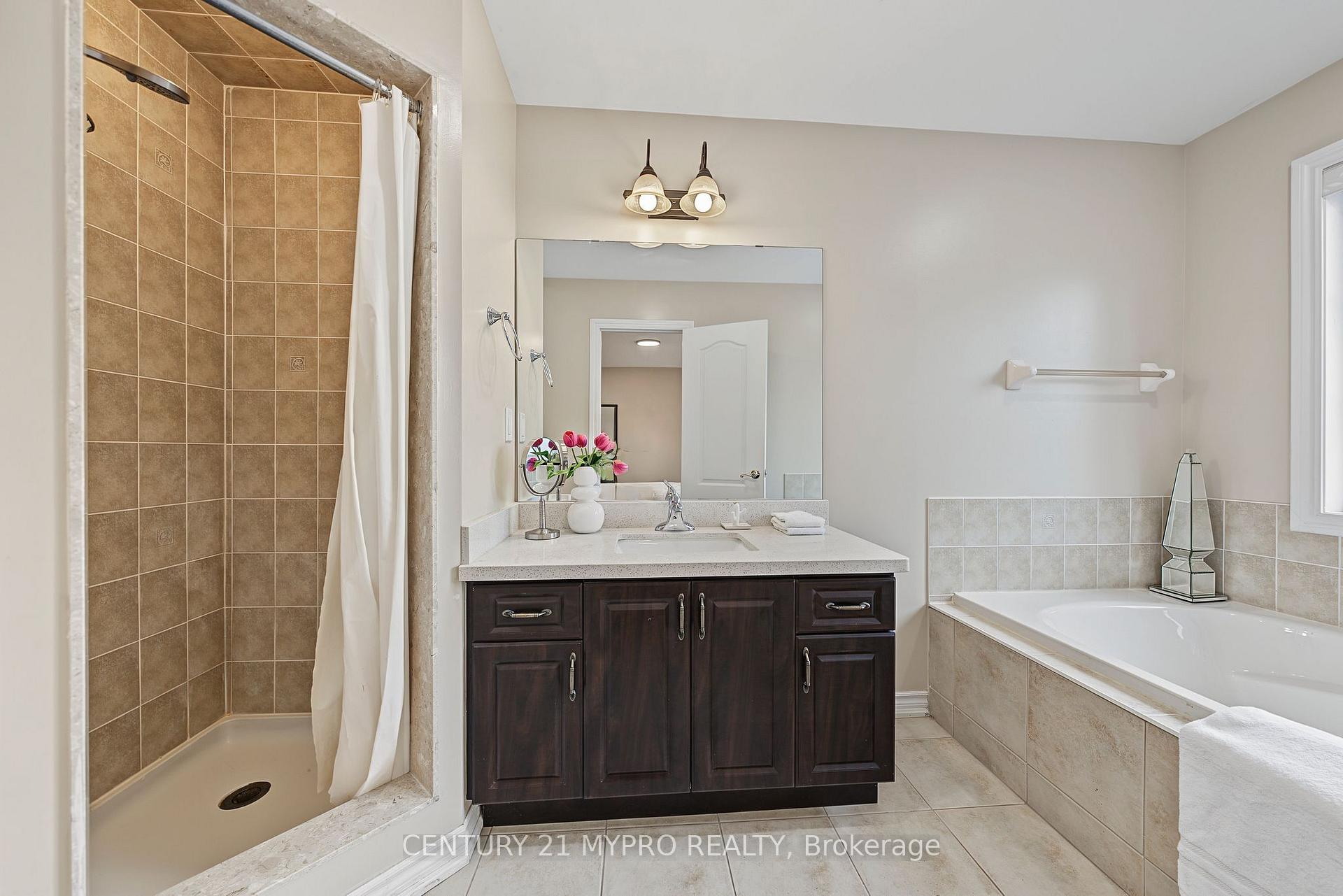 Photo 24 of 1371 Kestell Boulevard, Oakville, Joshua Creek — HOMEH