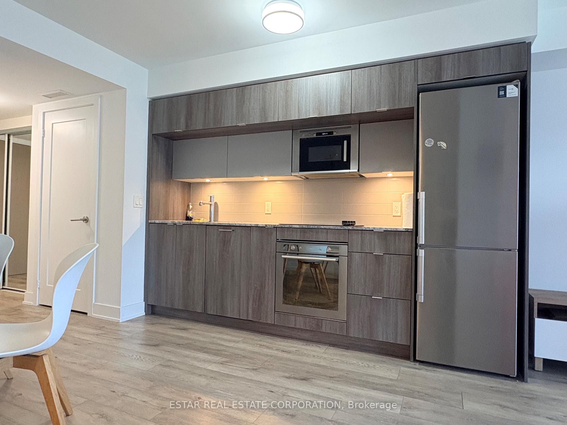 Photo 3 of Unit 1811, 575 Bloor Street, Toronto, North St. James Town — HOMEH