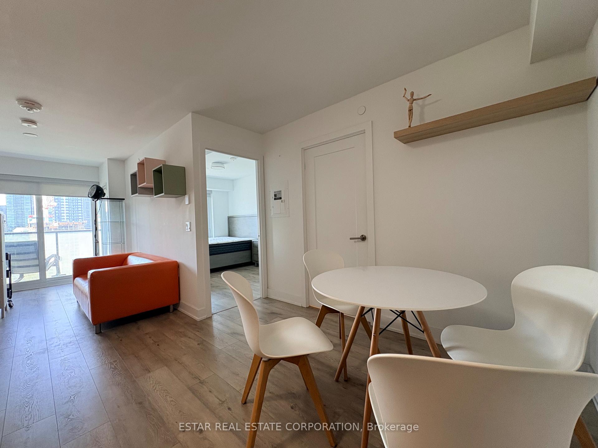 Photo 4 of Unit 1811, 575 Bloor Street, Toronto, North St. James Town — HOMEH