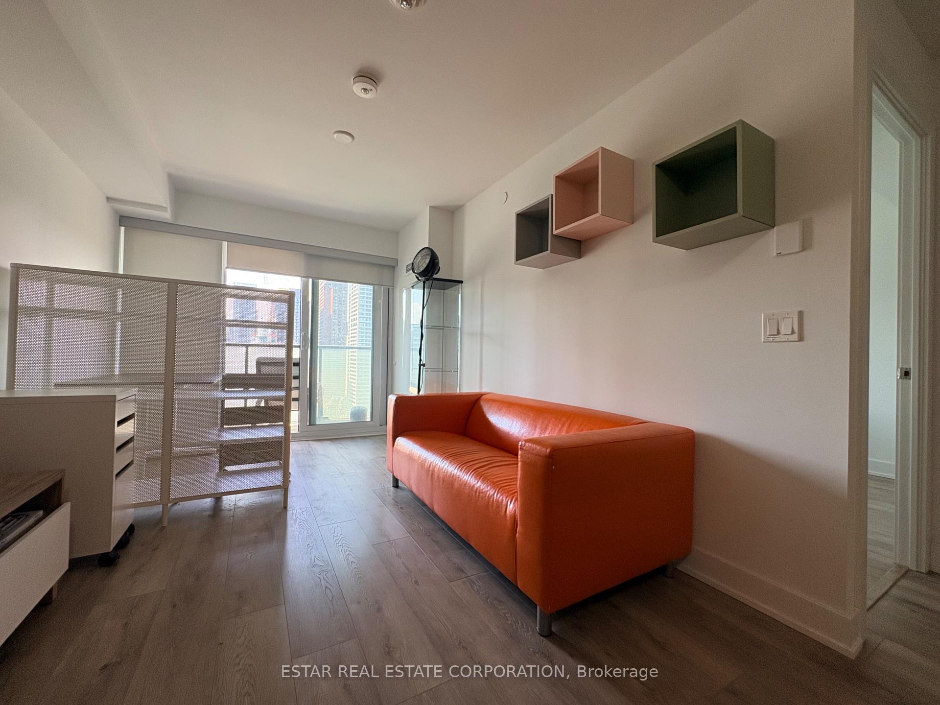 Photo 5 of Unit 1811, 575 Bloor Street, Toronto, North St. James Town — HOMEH