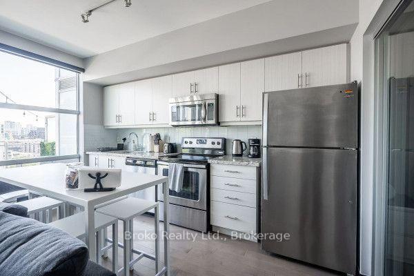 Photo 9 of Unit PH03, 10 Willison Square, Toronto, Kensington-Chinatown — HOMEH
