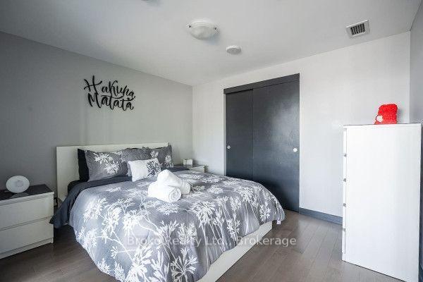 Photo 17 of Unit PH03, 10 Willison Square, Toronto, Kensington-Chinatown — HOMEH