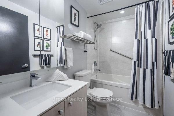 Photo 18 of Unit PH03, 10 Willison Square, Toronto, Kensington-Chinatown — HOMEH