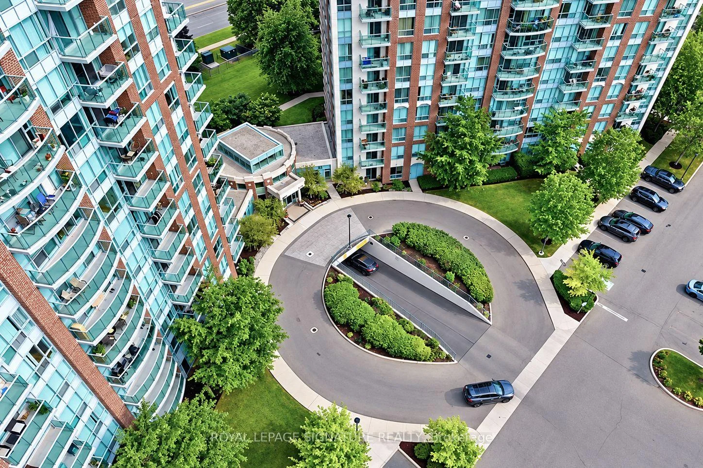 Photo 6 of Unit 902, 4879 Kimbermount Avenue, Mississauga, Central Erin Mills — HOMEH