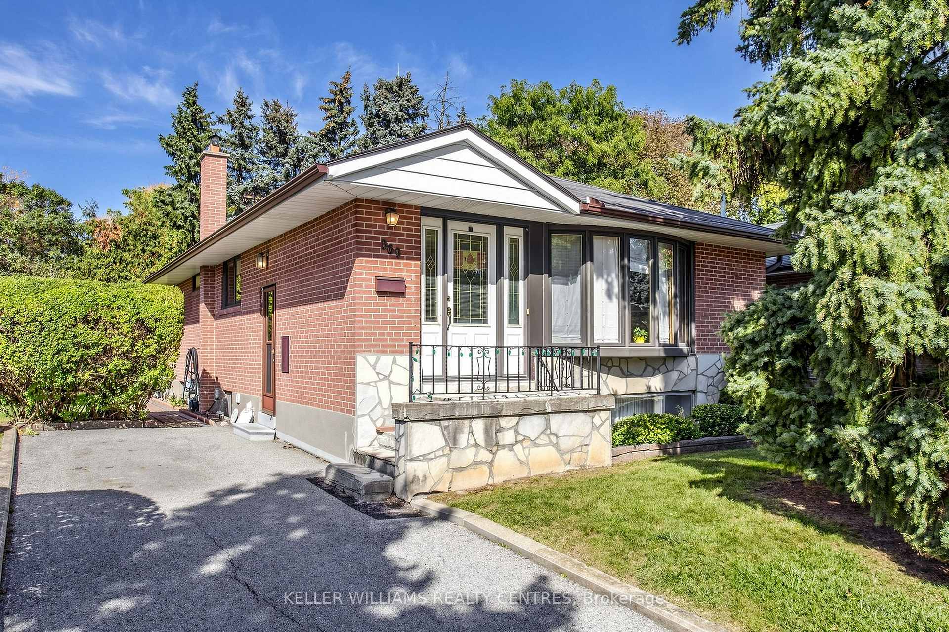 Photo 1 of 369 Osiris Drive, Richmond Hill, Crosby — HOMEH
