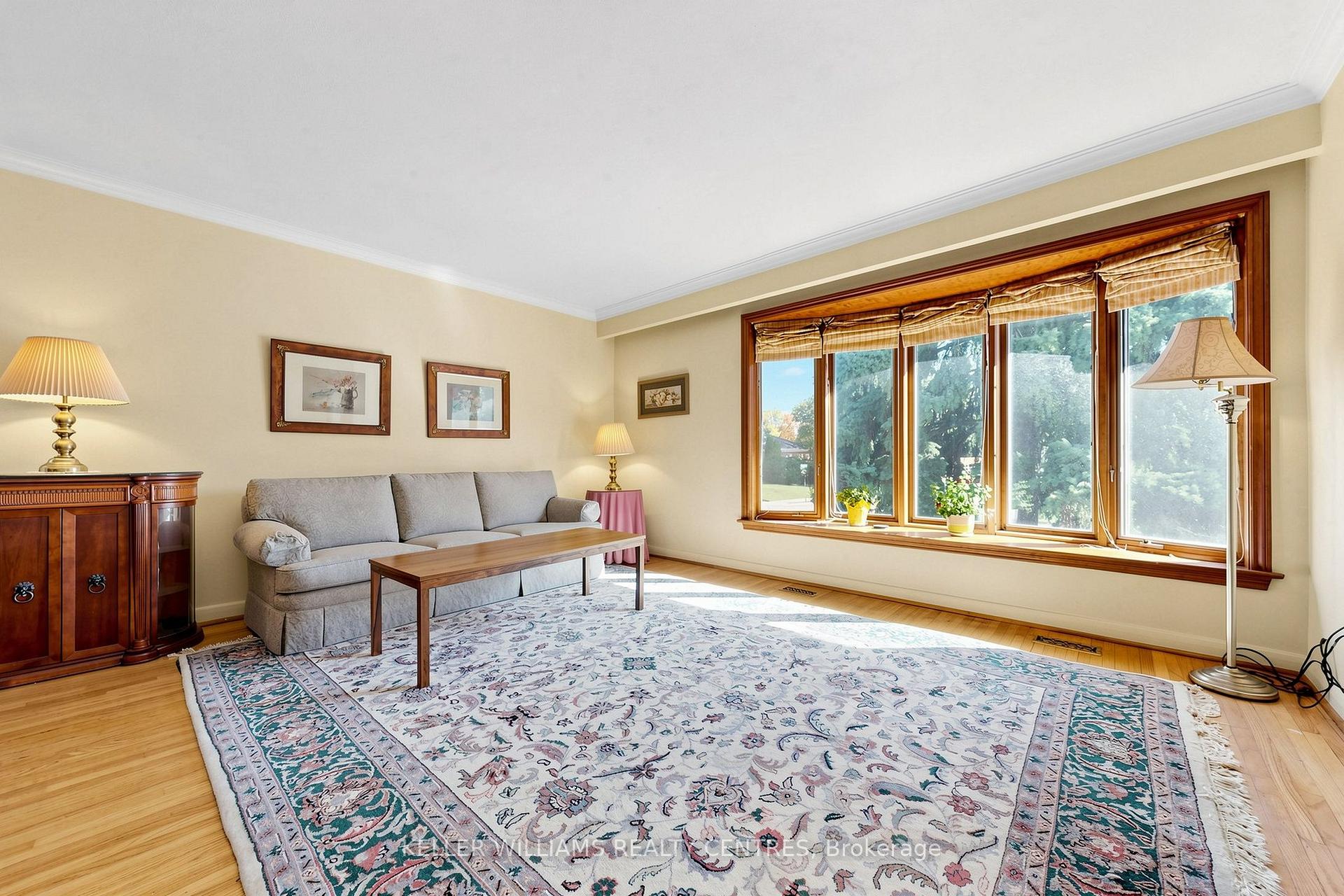 Photo 3 of 369 Osiris Drive, Richmond Hill, Crosby — HOMEH