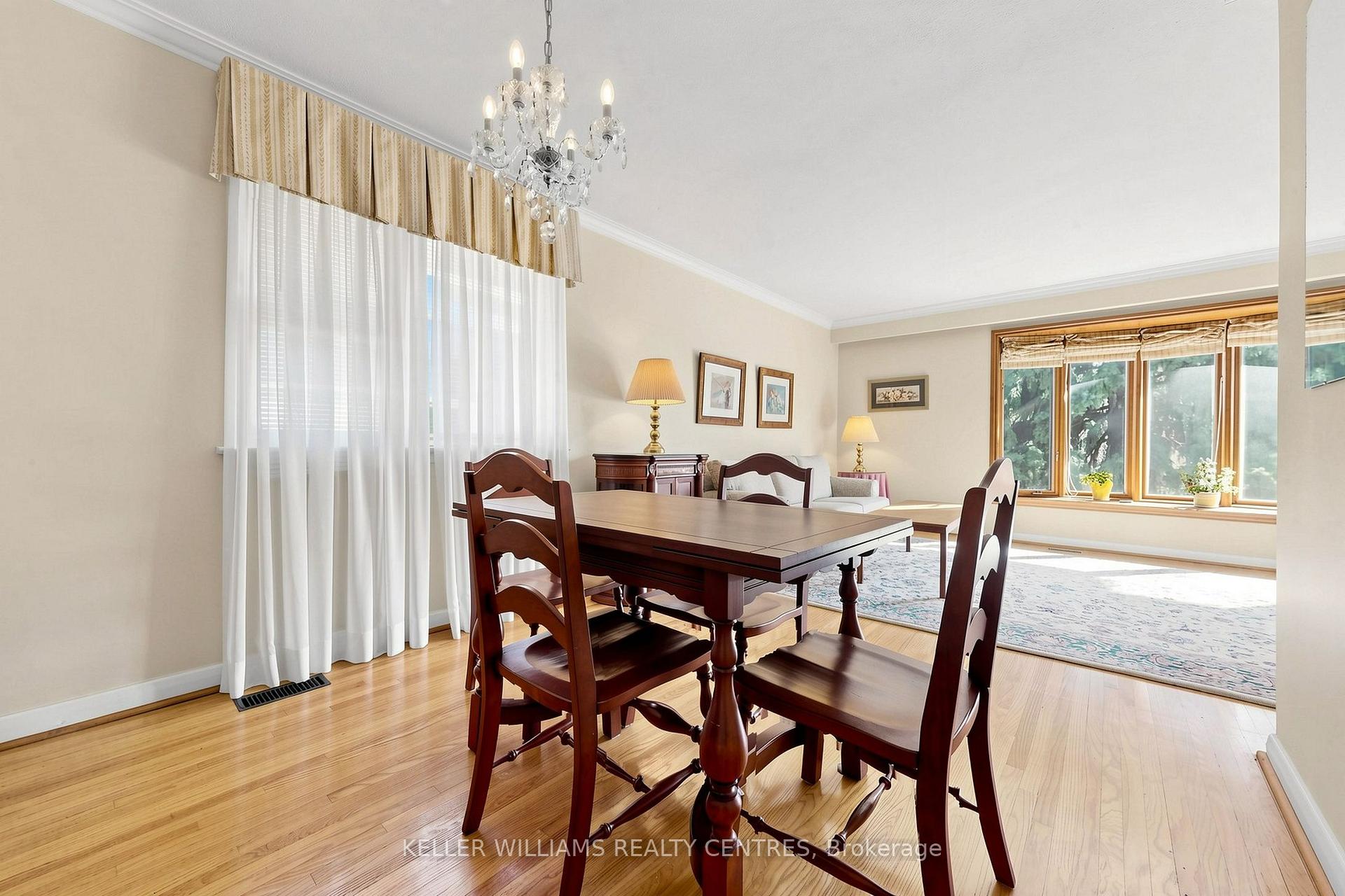 Photo 6 of 369 Osiris Drive, Richmond Hill, Crosby — HOMEH
