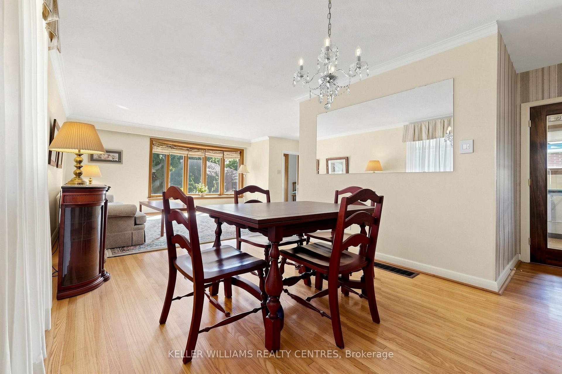 Photo 7 of 369 Osiris Drive, Richmond Hill, Crosby — HOMEH