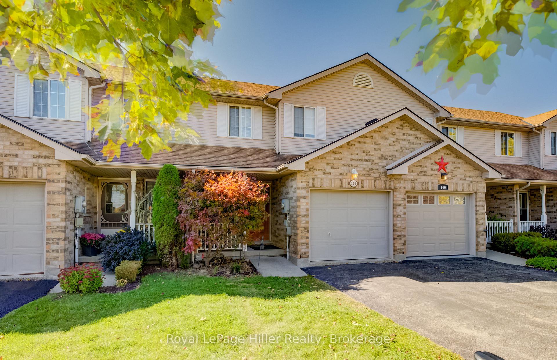 Photo 2 of 162 Athlone Crescent, Stratford — HOMEH