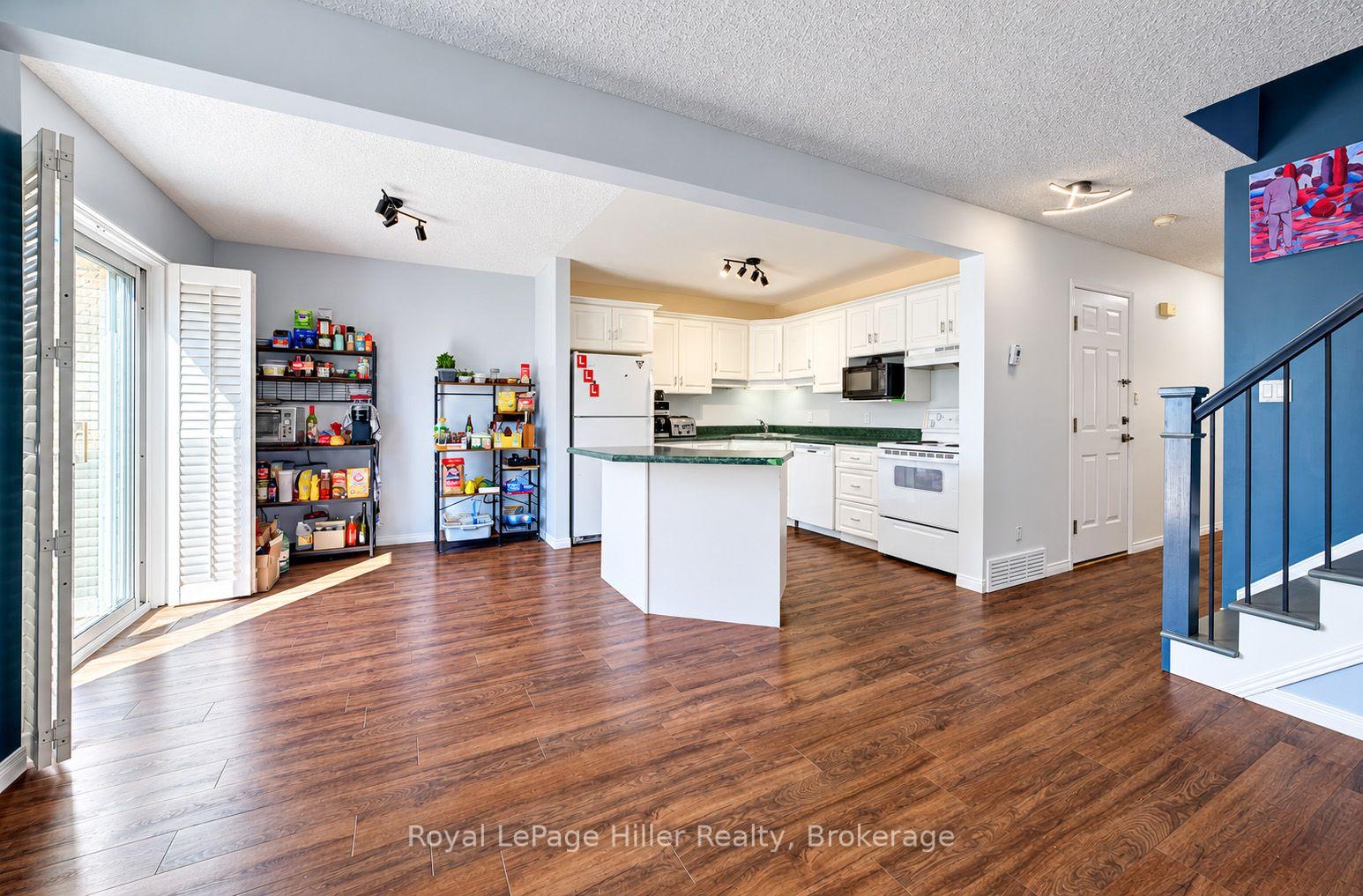 Photo 7 of 162 Athlone Crescent, Stratford — HOMEH