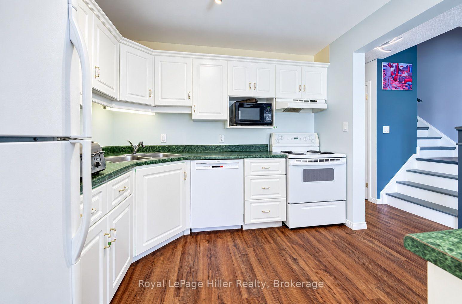 Photo 10 of 162 Athlone Crescent, Stratford — HOMEH
